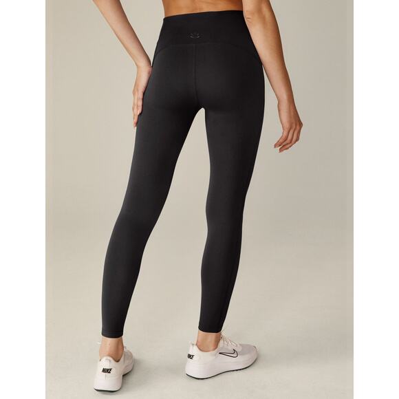 NWT Beyond Yoga PowerBeyond Strive Midi Leggings size Large - Picture 1 of 6